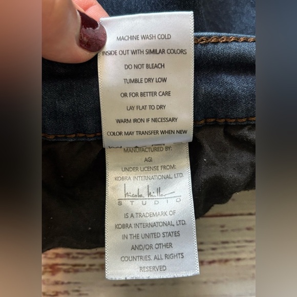 Women’s Nicole Miller Studio Skinny High Rise Denim Jeans - Picture 9 of 9